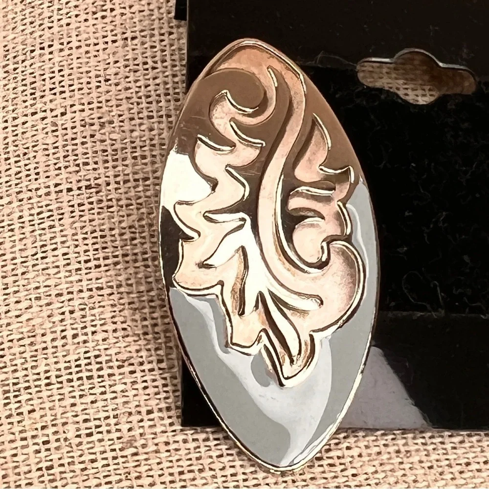 VINTAGE EARRINGS RA PASTEL CREAM DESIGN SILVER POST BACKING